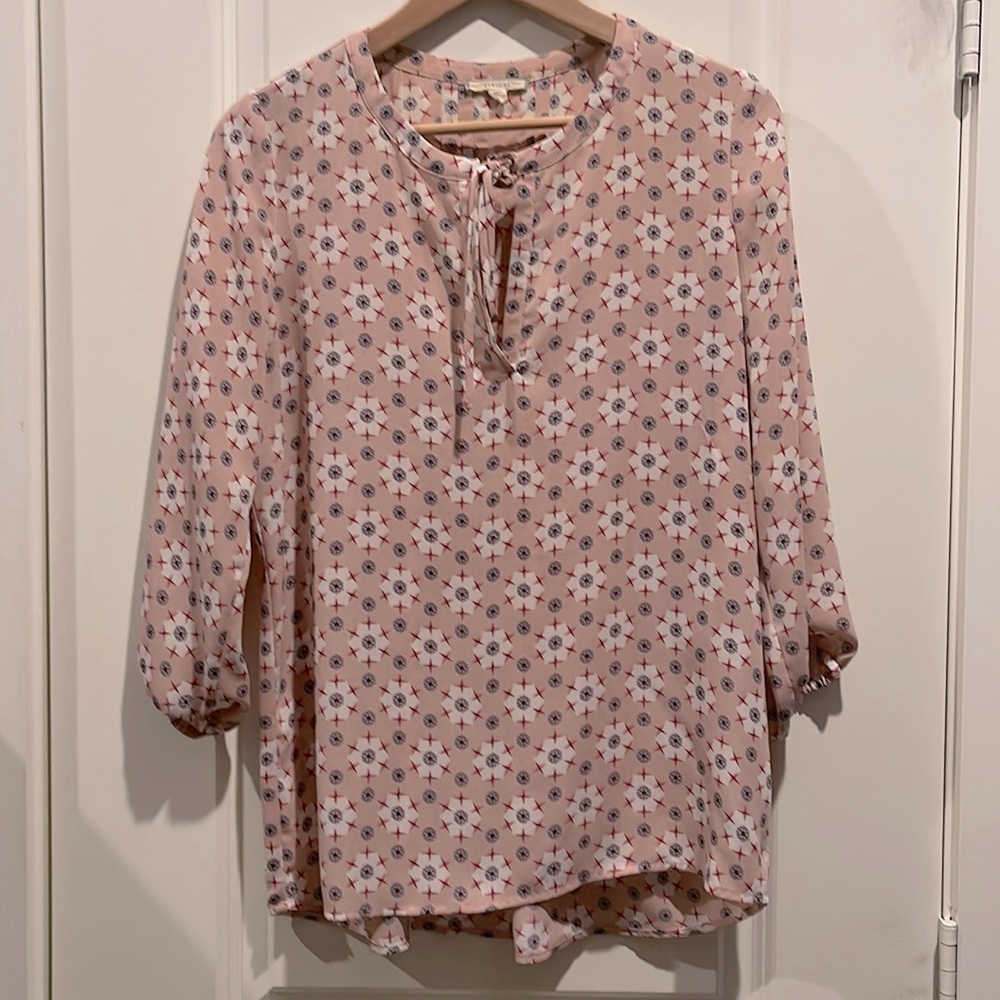 Pleione pink patterned top size M